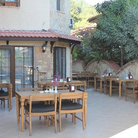 Goekova Hotel *